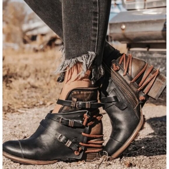 FreeBird Crue Leather Backlace Boots Women 8 Black Buckle Moto Western Rockstar - Picture 3 of 16